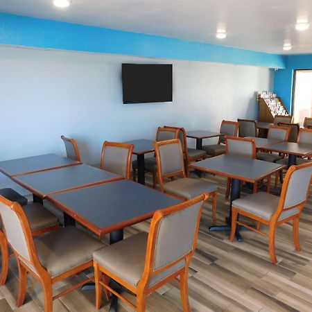 Days Inn By Wyndham Oklahoma City Nw Expressway Warr Acres Exteriör bild