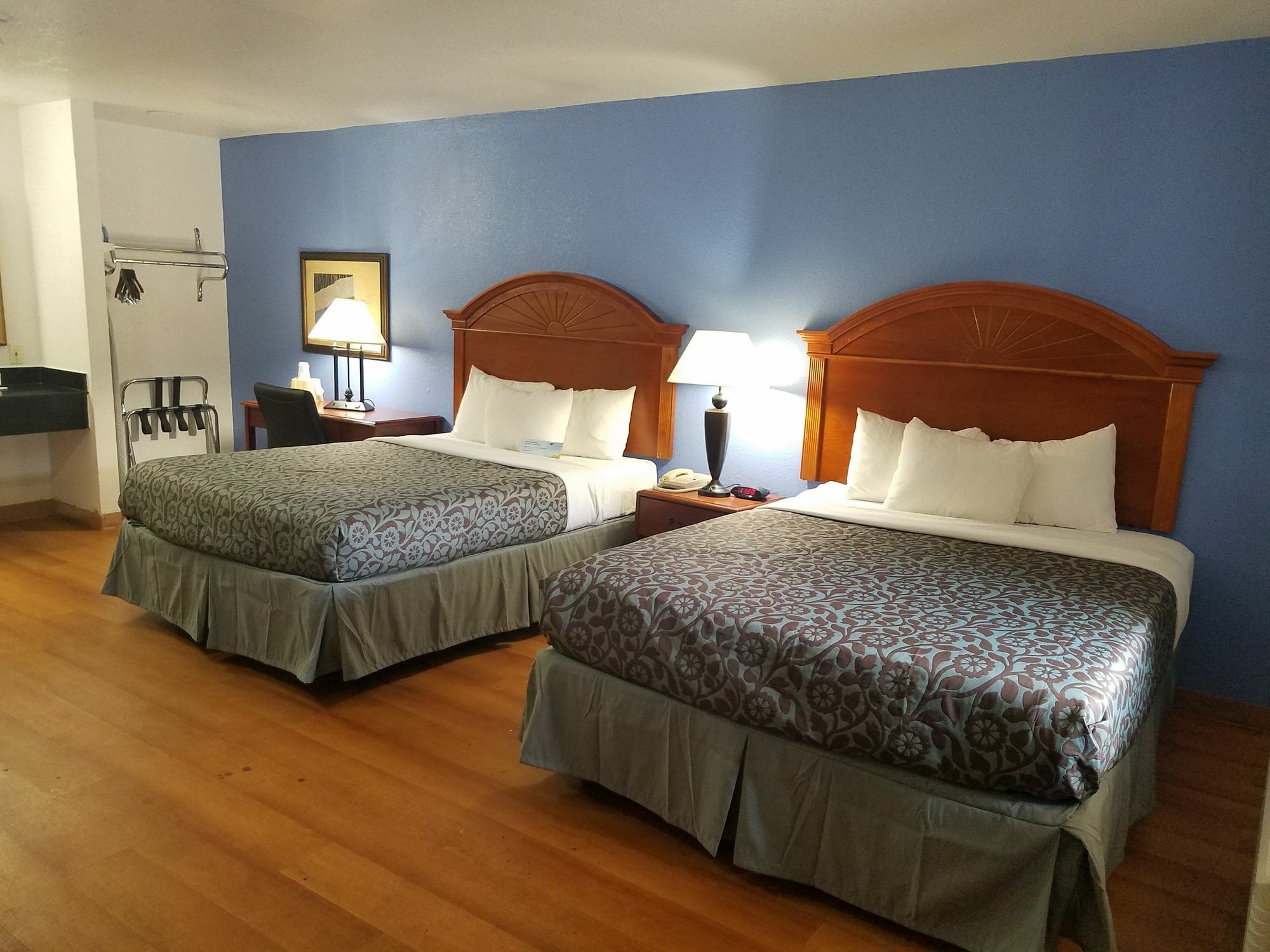 Days Inn By Wyndham Oklahoma City Nw Expressway Warr Acres Exteriör bild