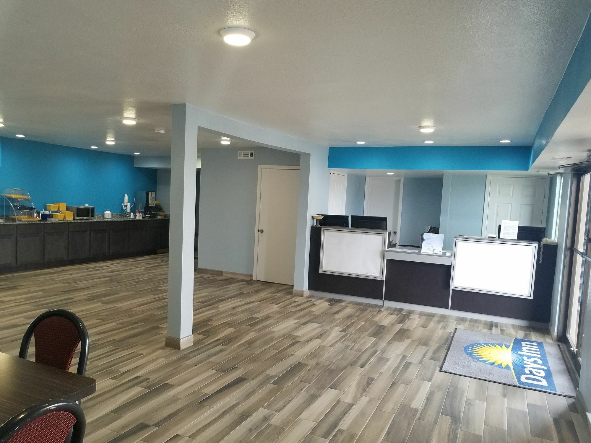 Days Inn By Wyndham Oklahoma City Nw Expressway Warr Acres Exteriör bild
